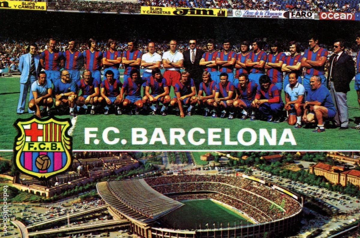 Coleccionismo deportivo: POSTAL FUTBOL CLUB BARCELONA PLANTILLA 1974-75 Y NOU CAMP