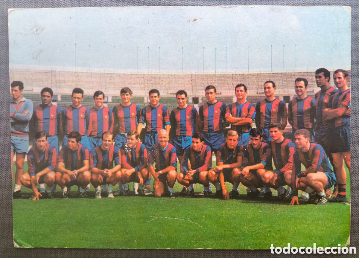 Coleccionismo deportivo: BAR&Ccedil;A F&Uacute;TBOL F. C. BARCELONA POSTAL PLANTILLA TEMP. 1967 - 1968