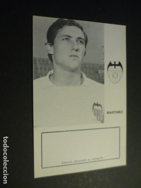 Coleccionismo deportivo: MARTINEZ JUGADOR VALENCIA CLUB DE FUTBOL TARJETA CON BIOGRAFIA PARA AUTOGRAFO