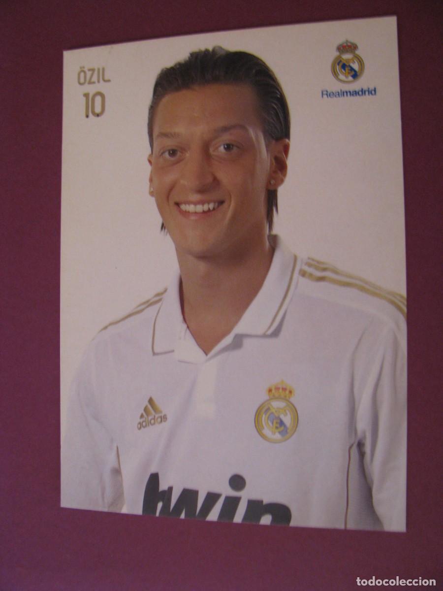 Coleccionismo deportivo: POSTAL DE REAL MADRID. 2011/12. &Ouml;ZIL
