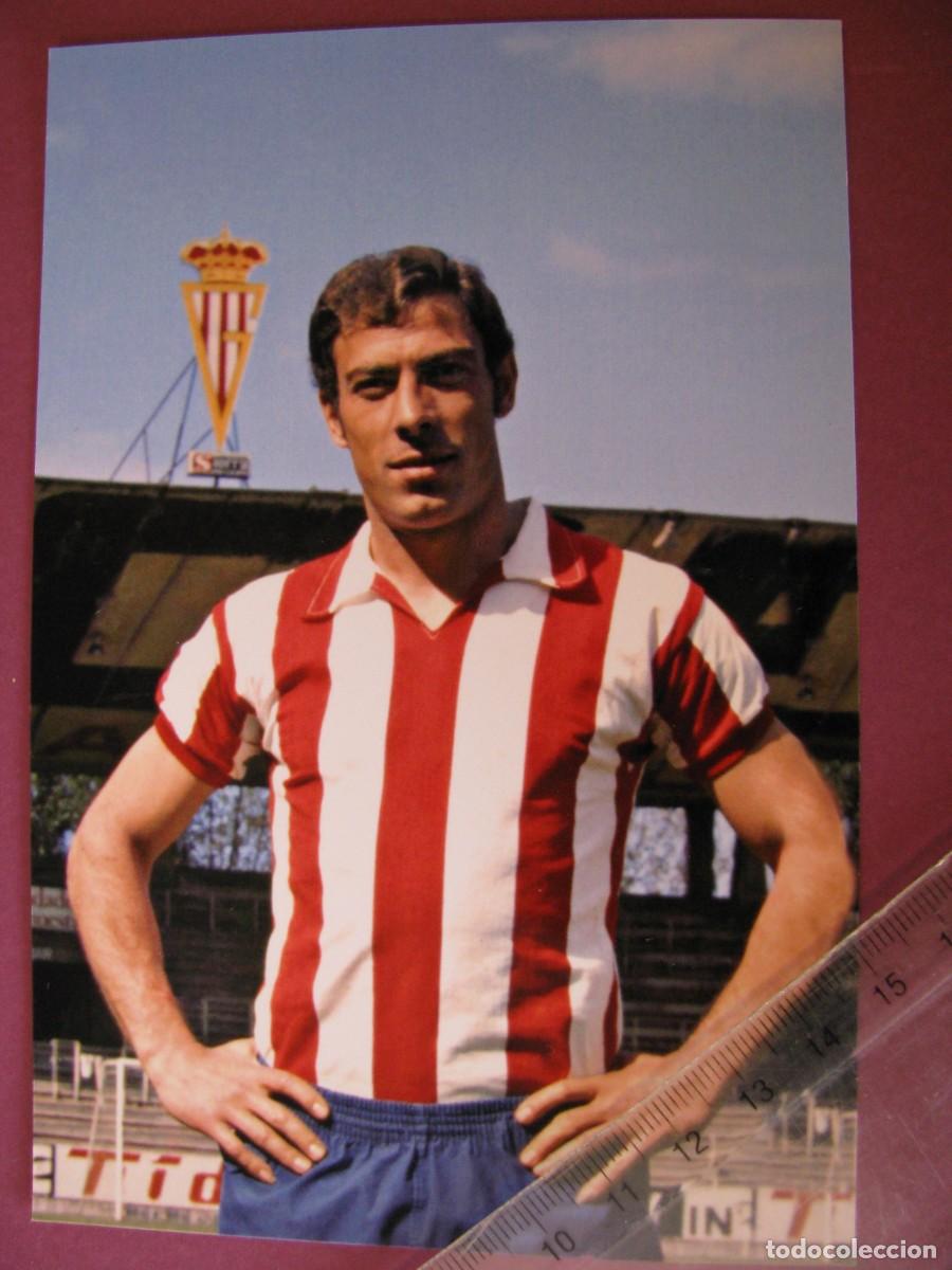 Coleccionismo deportivo: FOTO DEL JUGADOR DE FUTBOL. 15X10 CM. SPORTING GIJON, PUENTE.