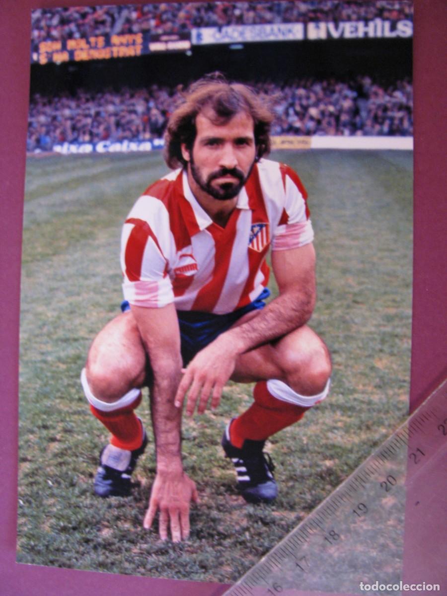 Coleccionismo deportivo: FOTO DEL JUGADOR DE FUTBOL. 15X10 CM. ATLETICO DE MADRID, JUANJO