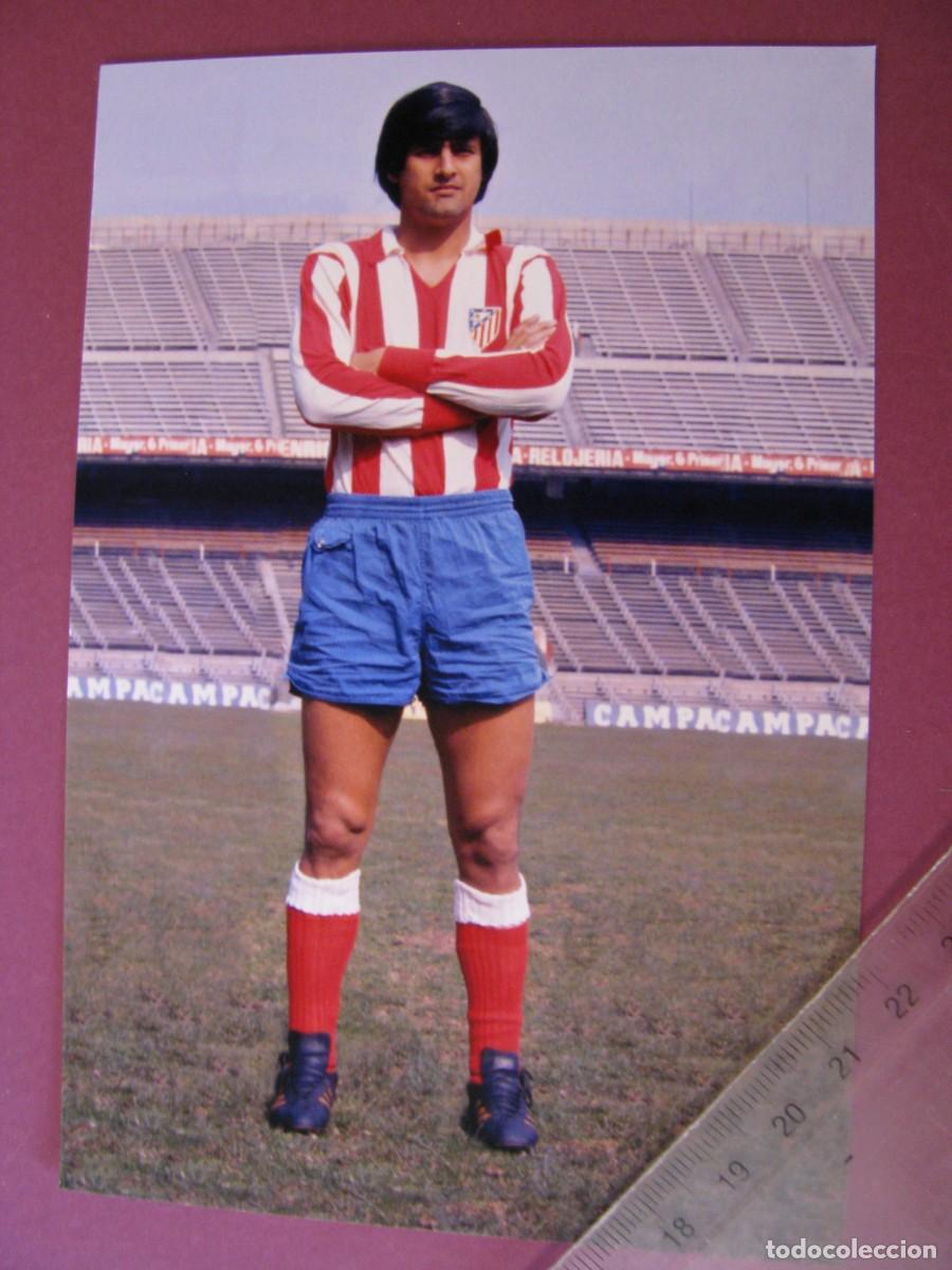 Coleccionismo deportivo: FOTO DEL JUGADOR DE FUTBOL. 15X10 CM. ATLETICO DE MADRID, BENEGAS