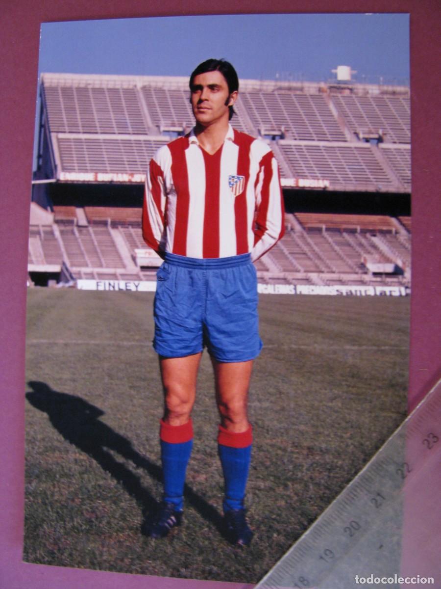 Coleccionismo deportivo: FOTO DEL JUGADOR DE FUTBOL. 15X10 CM. ATLETICO DE MADRID, QUIQUE