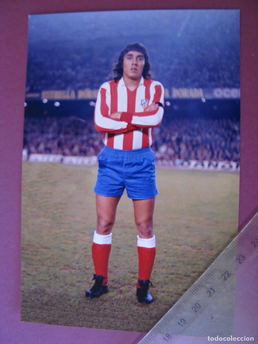 Coleccionismo deportivo: FOTO DEL JUGADOR DE FUTBOL. 15X10 CM. ATLETICO DE MADRID, HEREDIA
