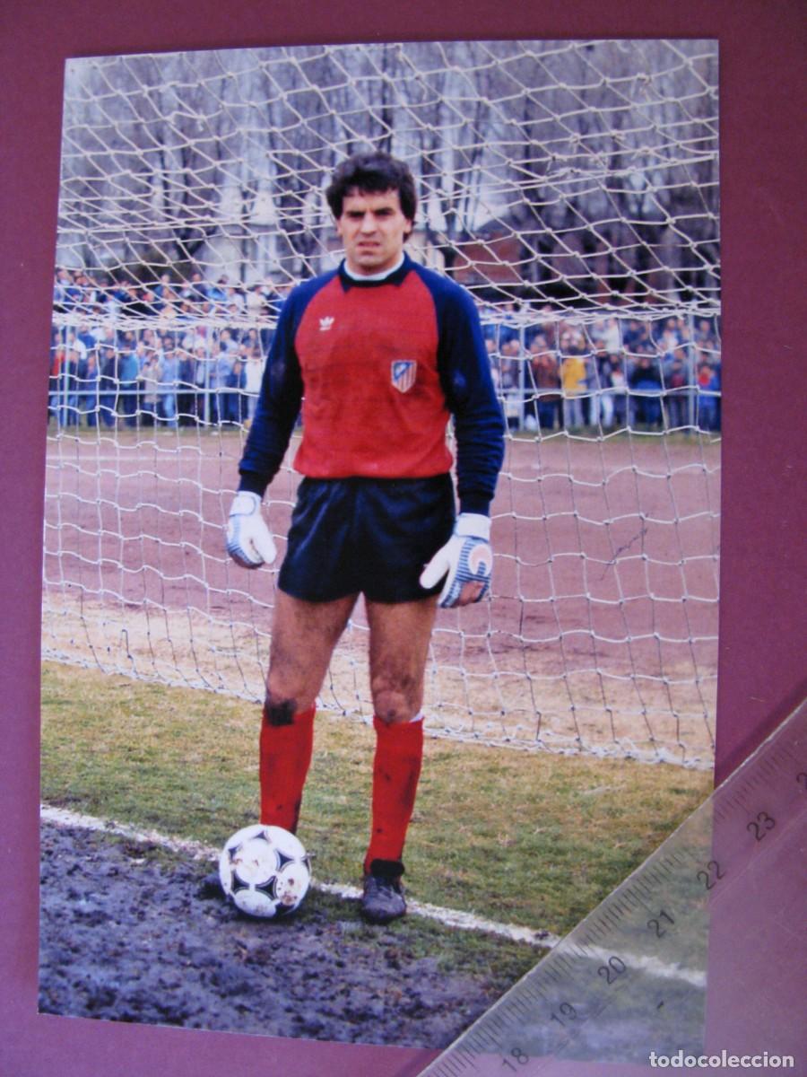 Coleccionismo deportivo: FOTO DEL JUGADOR DE FUTBOL. 15X10 CM. ATLETICO DE MADRID, MEJIAS