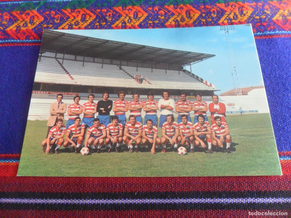 Coleccionismo deportivo: POSTAL SIN CIRCULAR GRANADA CF CLUB DE F&Uacute;TBOL 1973 1974 73 74 CAMPO DE LOS C&Aacute;RMENES. VALDIVIESO. MBE