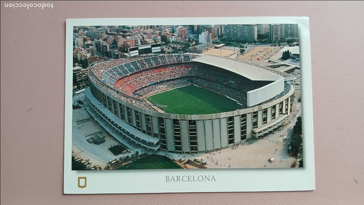 Colecionismo desportivo: POSTAL ESTADIO FC BARCELONA CAMP NOU ESTADI BAR&Ccedil;A STADIUM STADE - ESCUDO DE ORO - N&ordm; 131 S/C