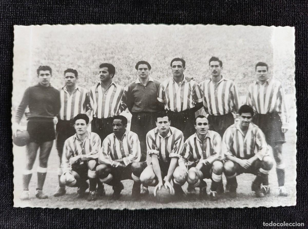 Coleccionismo deportivo: POSTAL JDP N&ordm; 27, ATL&Eacute;TICO DE MADRID C.F. EQUIPO F&Uacute;TBOL TEMPORADA 1951-52