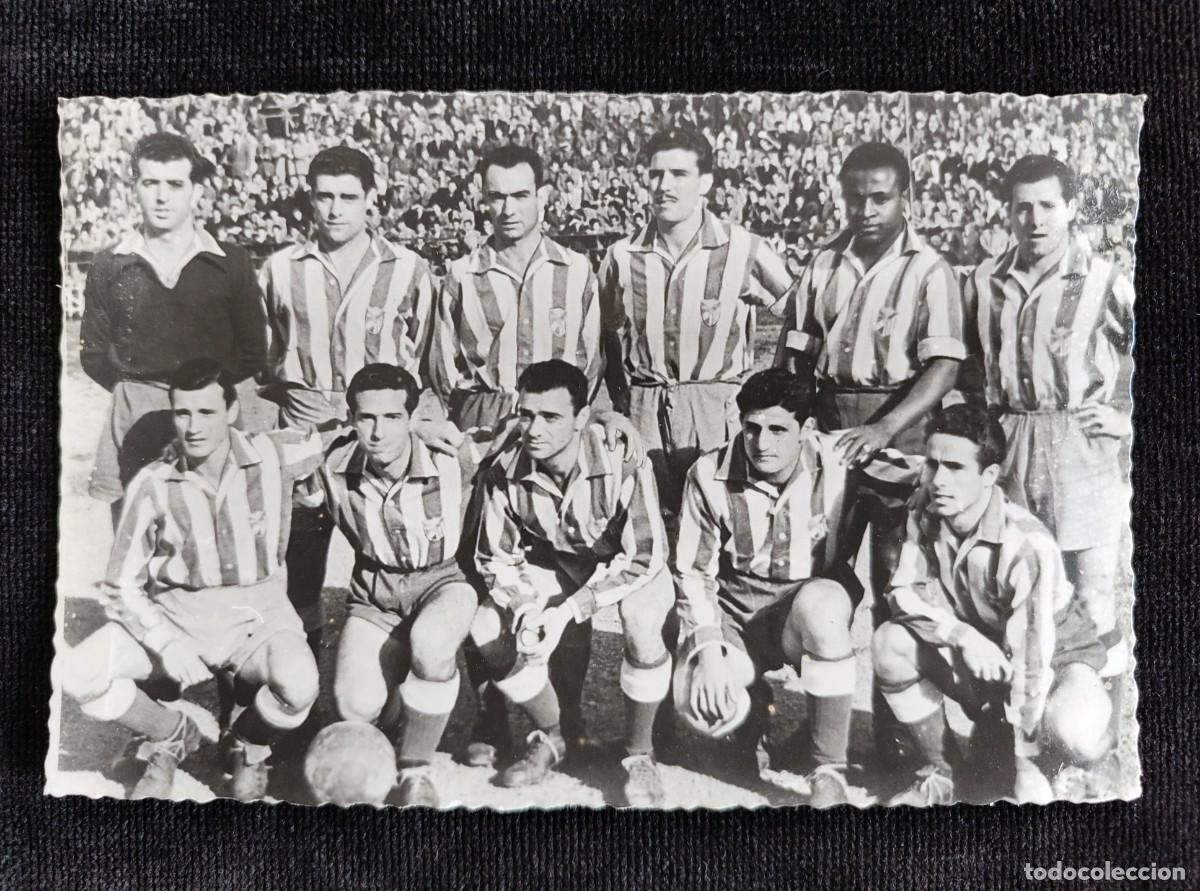 Coleccionismo deportivo: POSTAL JDP N&ordm; 55, CLUB DEPORTIVO M&Aacute;LAGA. EQUIPO F&Uacute;TBOL TEMPORADA 1951-52