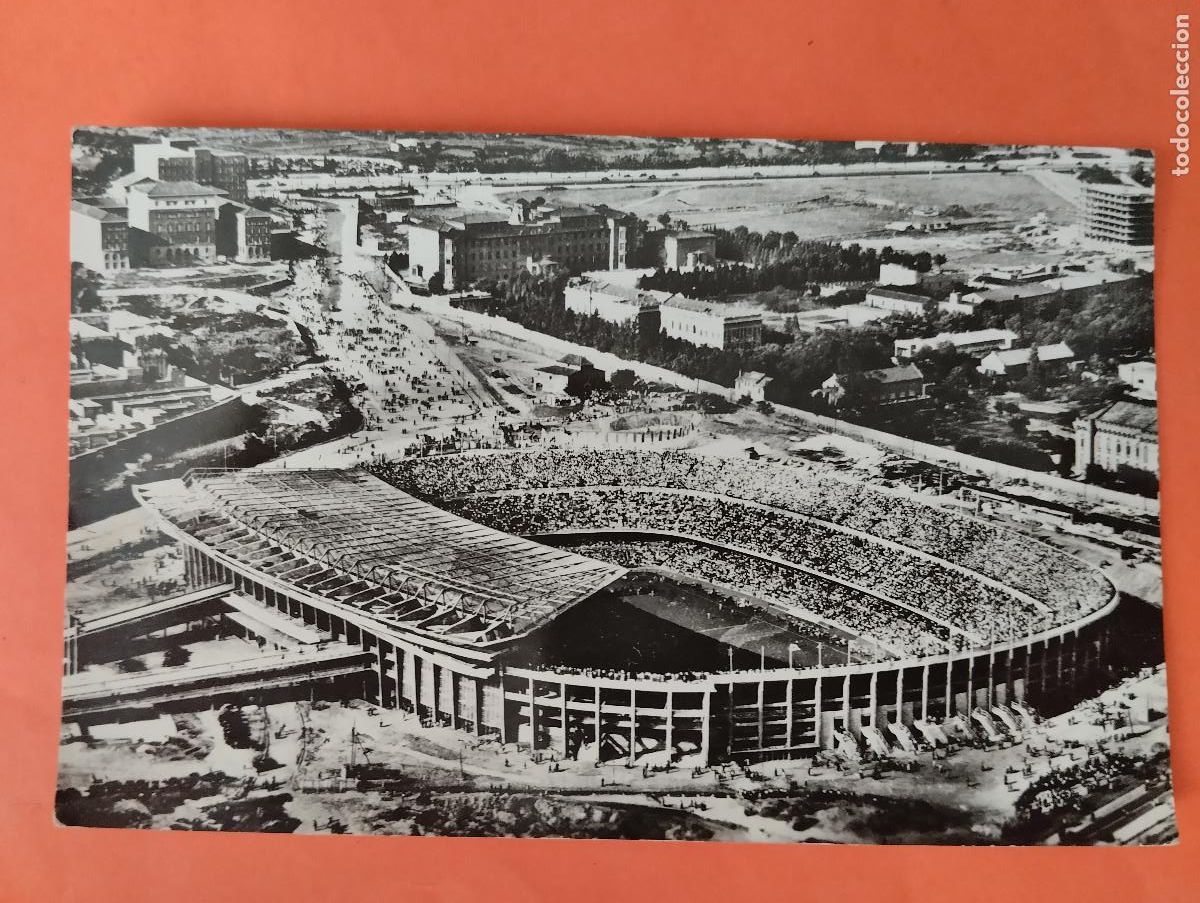 Coleccionismo deportivo: VISTA AEREA DEL ESTADIO CLUB DE FUTBOL BARCELONA. CAMPO DE FUTBOL.