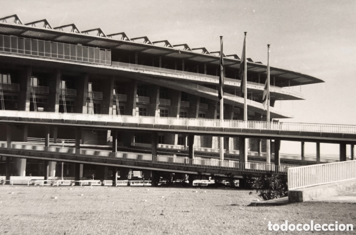 Coleccionismo deportivo: STADIUM FOOTBALL POSTCARD ESTADIO CAMP NOU POSTAL FOTOGR&Aacute;FICA FOTOGRAF&Iacute;A CUY&Aacute;S BARCELONA 1958