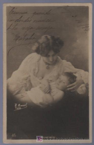 Cartoline: TARJETA POSTAL ANTIGUA DE MUJERES CON FAMILIA. REVERSO NO DIVIDIDO.