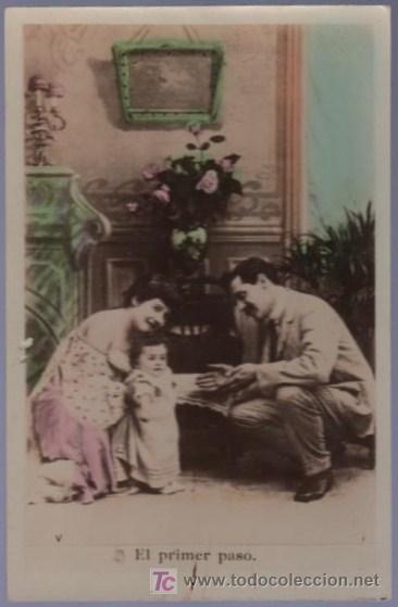 Cartoline: TARJETA POSTAL ANTIGUA DE MUJERES CON FAMILIA.