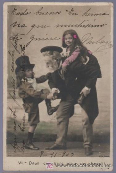 Cartoline: TARJETA POSTAL ANTIGUA DE MUJERES CON FAMILIA. REVERSO NO DIVIDIDO.