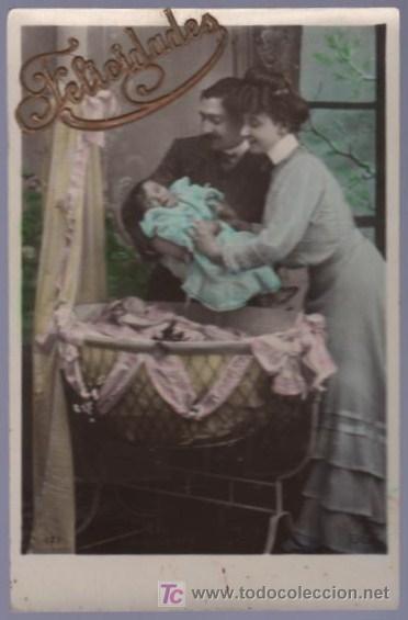 Postais: TARJETA POSTAL ANTIGUA DE MUJERES CON FAMILIA.