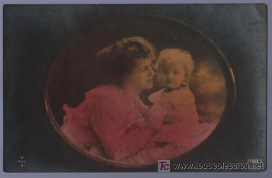 Postais: TARJETA POSTAL ANTIGUA DE MUJERES CON FAMILIA.