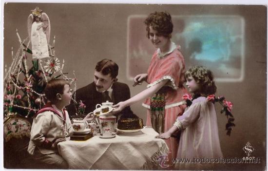 Cartoline: Familia.Navidad. Circulada.