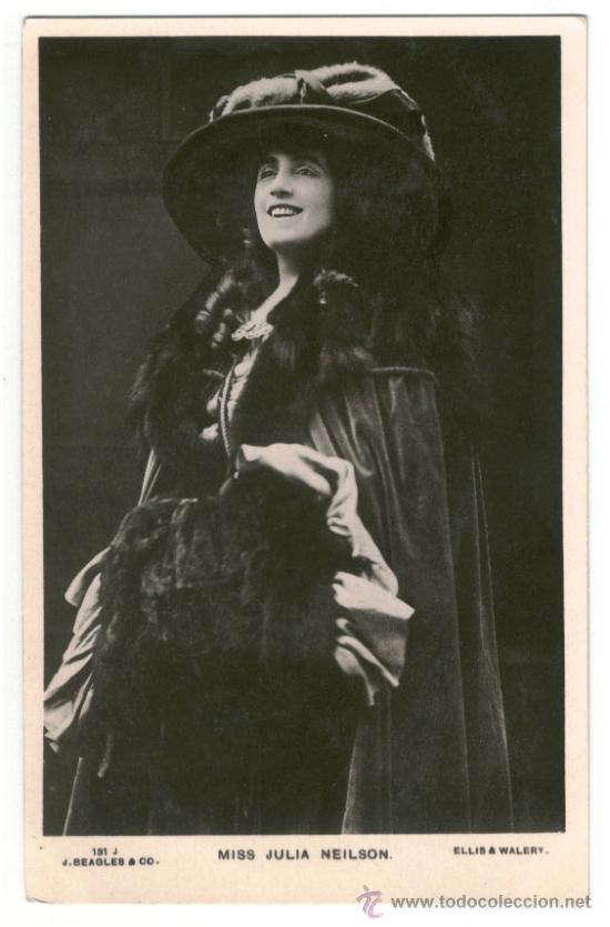Postcards: Actriz Julia NEILSON