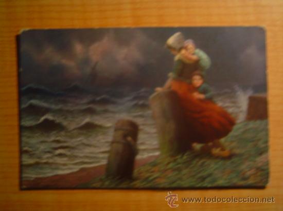 Postais: POSTAL MUJER CON NI&Ntilde;OS MIRANDO AL MAR. MARKE E.G.M.S. SERIE 62 ESCRITA