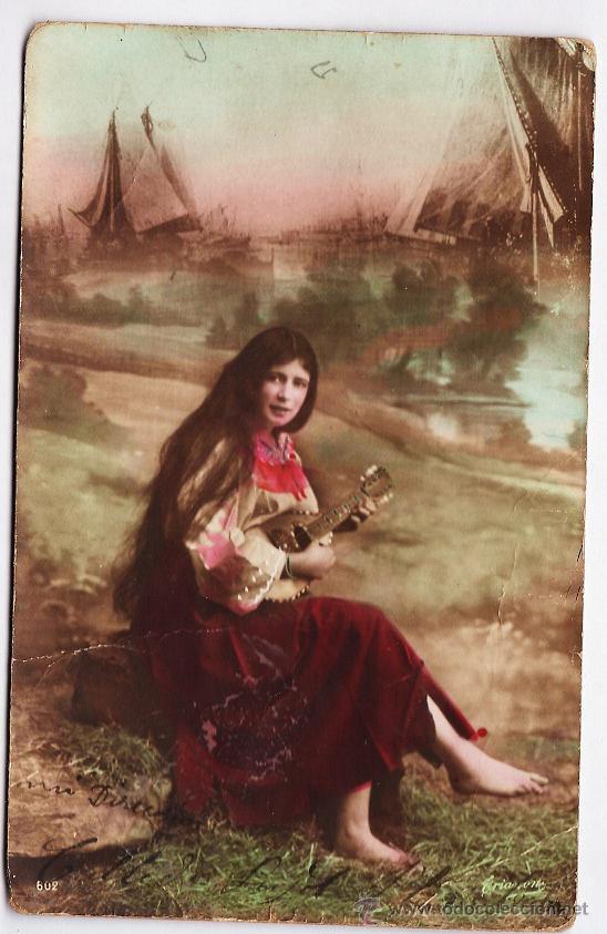 Cartoline: mujer gitana con guitarra.- coloreada.- ed. triamon.- circulada.- a&ntilde;os 10 / 20