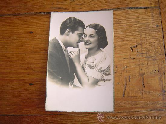 Postkarten: Bonita postal rom&aacute;ntica .