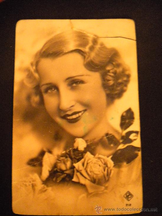 Postais: Postal de mujer y rosas