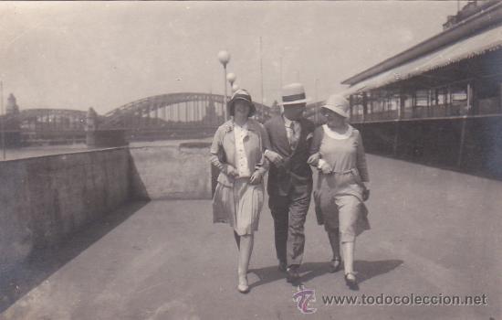 Cartoline: Postal antigua , mujer , moda, folclore, 8