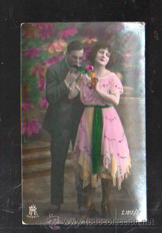Postcards: TARJETA POSTAL PAREJA DE ENAMORADOS, S.1013/3