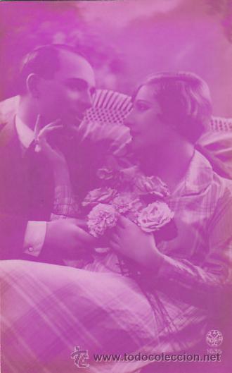 Cartoline: una pareja de novios, escrita en 1924