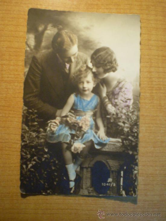 Postkarten: POSTAL PAREJA CON LA NI&Ntilde;A  ESCRITA