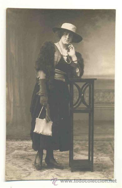 Postales: Se&ntilde;ora con sombrero .. Escrita 1919 - Foto 1