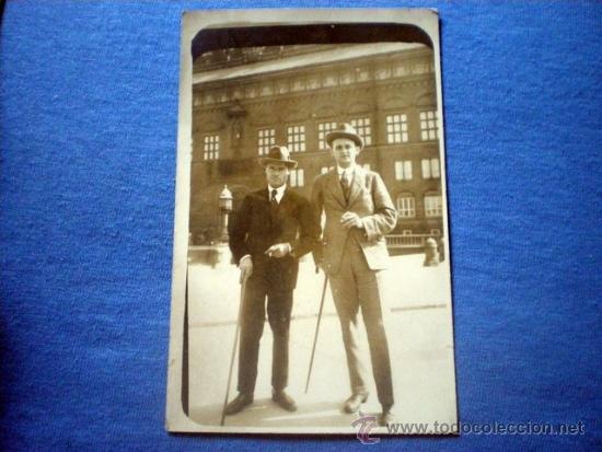 Postais: POSTAL 2 HOMBRES GALANTES CON TRAJE DE EPOCA NO CIRCULADA