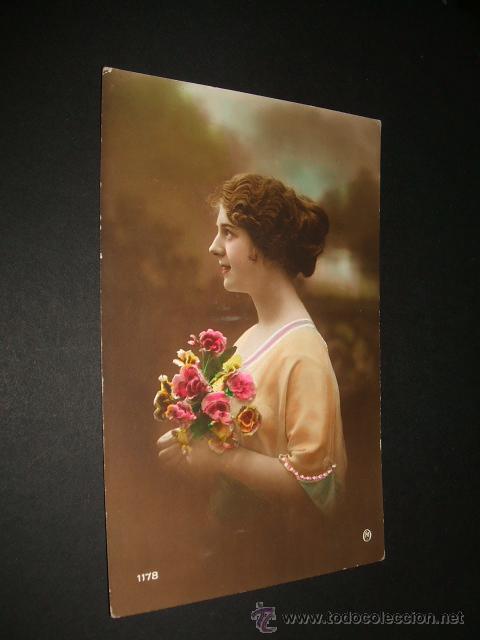 Postales: POSTAL MUJER CON FLORES 1914 - Foto 1