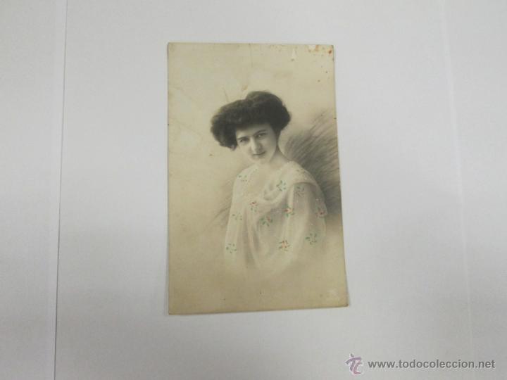 Cartoline: MUJER POSANDO - ESCRITA 19?? - SIN SELLO - CIRCULADA