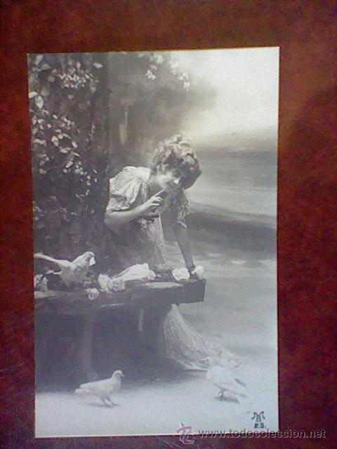 Postais: postal DAMA CON PALOMAS ESCRITA 1913 SIN SELLO