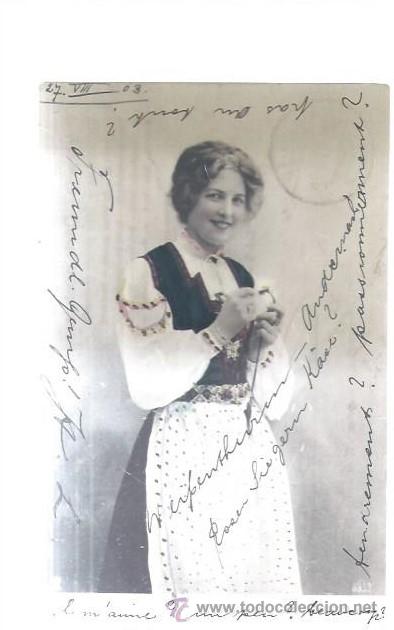 Postais: TARJETA POSTAL GALANTES Y MUJERES, MUJER DESHOJANDO MARGARITA, COLOREADA 8353