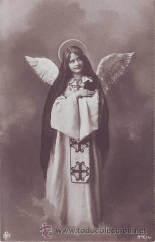 Postais: JOVEN CON CORONA Y ALAS. Postal 13'5x8'7, sin circular.