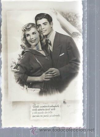 Postais: TARJETA POSTAL PAREJA DE ENAMORADOS SONRIENTES, CON MENSAJE, ESCRITA
