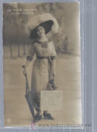 Postais: TARJETA POSTAL MUJER DE &Eacute;POCA, CON SOMBRERO DE PLUMAS Y SOMBRILLA, LA MODE NOUVELLE JUPE CULOTTE