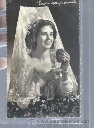 Postais: TARJETA POSTAL RETRATO MUJER CON MANTILLA Y ROSARIO EN LA MANO, SONRISA DE MUJER ESPA&Ntilde;OLA