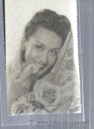 Postais: TARJETA POSTAL RETRATO MUJER ESPA&Ntilde;OLA CON MANTILLA, CLAVEL, MORDIENDO PA&Ntilde;UELO, OL&Eacute;