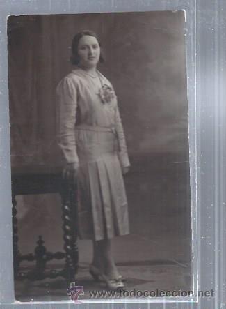 Postais: ROM&Aacute;NTICA, MUJER SERIA Y SOBRIA, CON COLLAR DE PERLAS, ANTIGUA, ESCRITA