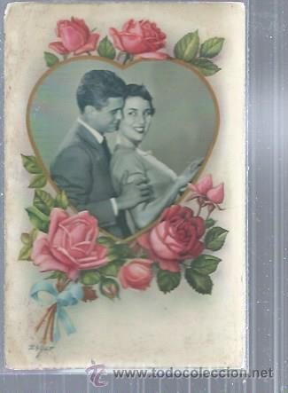 Postais: ROM&Aacute;NTICA, CORAZ&Oacute;N ADORNADO POR ROSAS, DENTRO PAREJA DE ENAMORADOS 2062