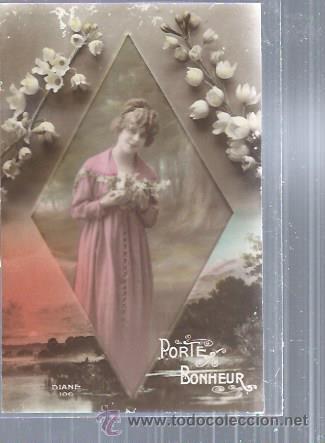 Postais: TARJETA POSTAL ORLA DE ROMBO CON PAISAJE Y FLORES, DENTRO POSA MUJER, DIANE 106