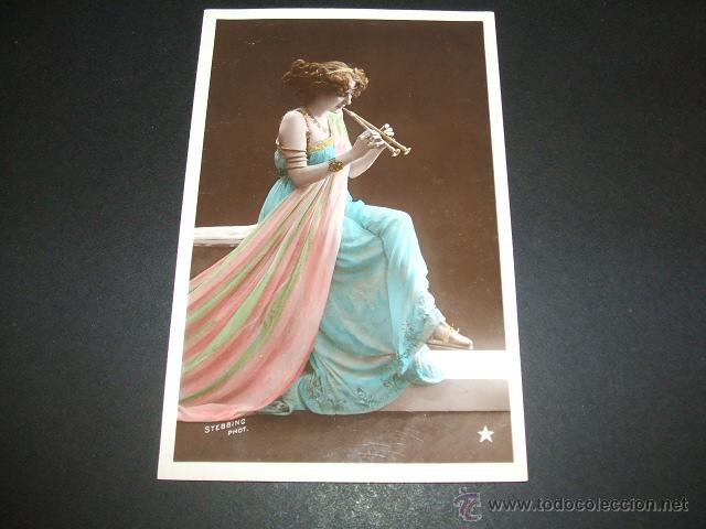 Postales: MUJER CON FLAUTAS POSTAL HACIA 1910 - Foto 1