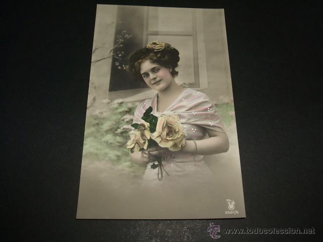 Postales: MUJER ELEGANTE POSTAL ANTIGUA - Foto 1