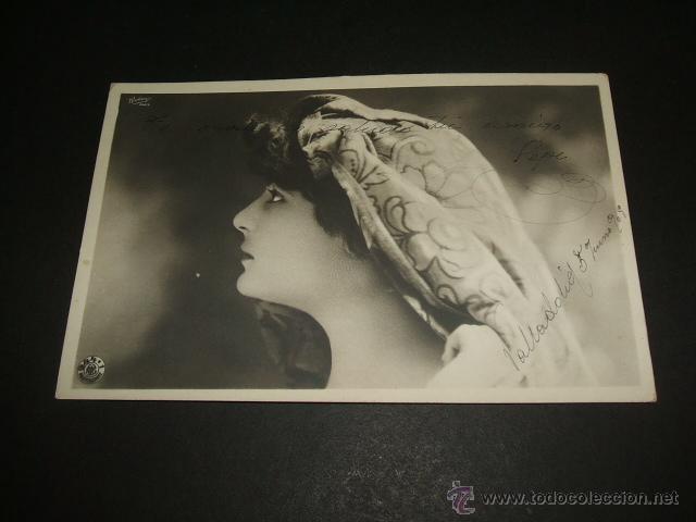 Postales: MUJER CON TOCADO POSTAL ANTIGUA - Foto 1