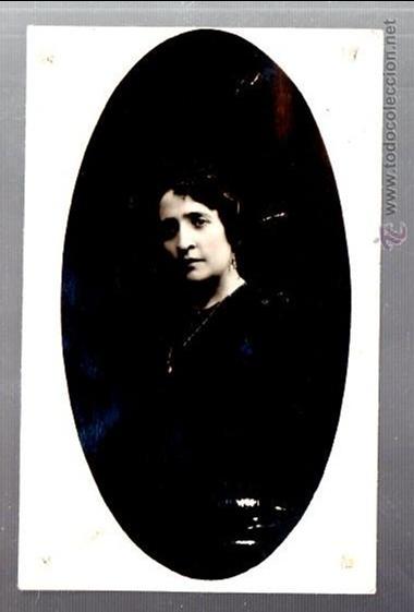 Cartoline: TARJETA POSTAL DE GALANTES Y MUJERES. FOTO DE ESTUDIO DE MUJER.