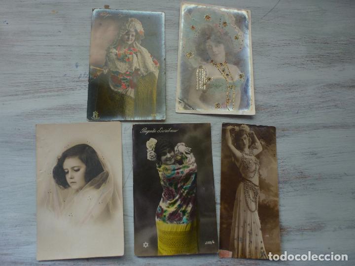 Cartoline: Lote de cinco postales modernistas, Retratos de mujeres.